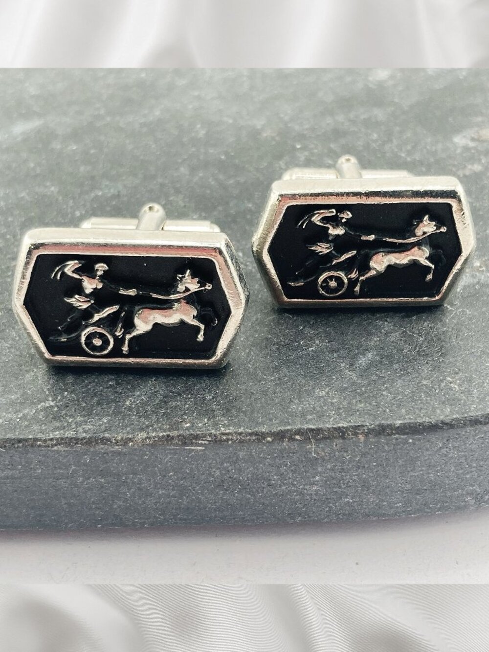 VINTAGE Black enamel silver tone metal Roman chariot cuff links groom wedding